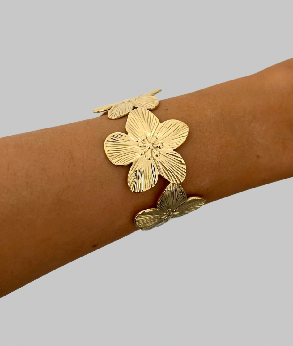 Bracciale rigido a forma di fiore